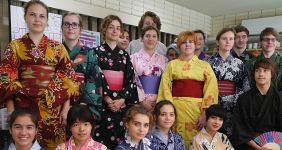 HS - Japan Gurls in Kimono