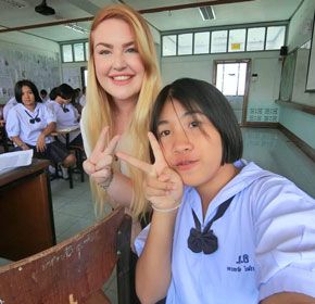 Premier TEFL - teacher with her student