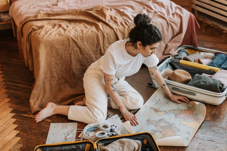 How to Pack Light for Study Abroad
