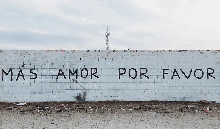 Painted wall, mas amor por favor in Mexico